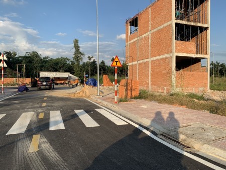 Còn vài lô hàng nội bộ dự án Green City – Phương Trường An 5 hoàn thiện cơ sở hạ tầng công chứng ngay