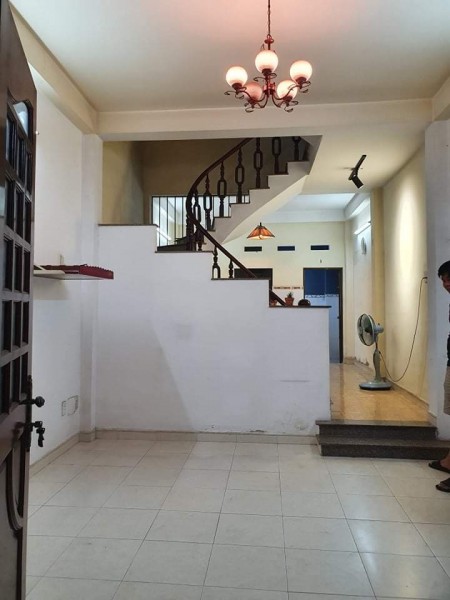 Mặt tiền Bình Thạnh, giá rẻ, 45m2, chưa đến 5 tỷ.