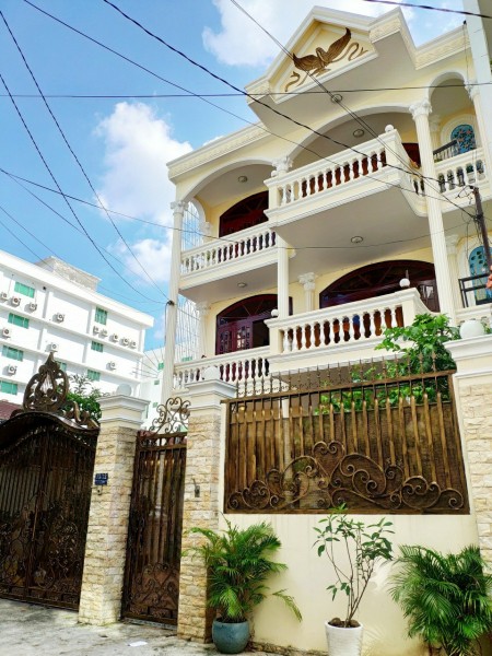 KÝ TÚC XÁ SINH GIÁ RẺ NGUYỄN MINH HOÀNG GẦN LOTTE CỘNG HÒA CHỈ 1TR5 BAO TRỌN CHI PHÍ
