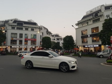 BÁN NHÀ NGUYỄN TRÃI 71M OTO TRÁNH KINH DOANH ĐỈNH VIEW ROYAL GIÁ NHỈNH 13 TỶ