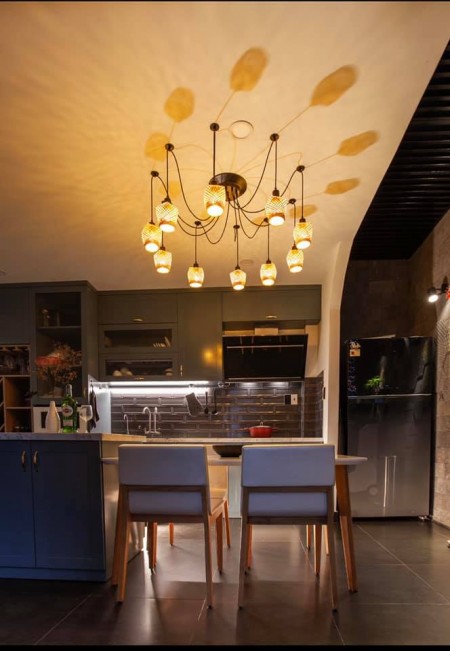 Bán gấp nhà Đầu ngõ Phố Đê La Thành giá 6.85 tỷ, 75m2, oto cách 10m