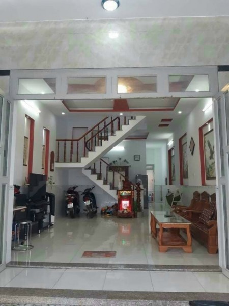 Nhà 3 tầng, HXH tránh, cạnh Phố Nướng Tân Sơn Nhì. 9,6 tỷ