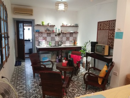 Cho thuê tập thể 16 Trần Hưng Đạo 2 ngủ full 7.5 triệu. Lh 0377983070