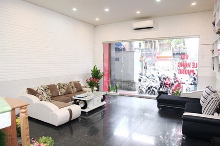 Nhà cho thuê đường Lê Hồng Phong, Q10 (5.5x 12m) nhà mới đẹp, KD liền