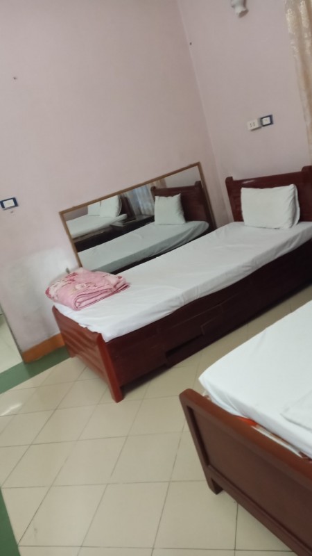 Bán nhà nghỉ đang kinh doanh tốt, 5 tầng, 19 phòng nghỉ, cực đẹp, giá sốc: lh 0835459289