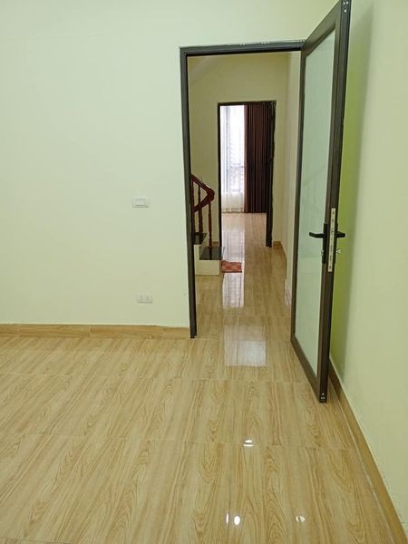 Bán nhà Lĩnh Nam 40m2, xây mới 4 tầng, giá 2,25 tỉ