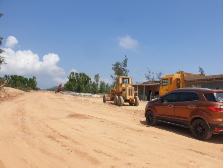 Bán đất mặt tiền bờ biển tại huyện phù cát, bình định. Giá 150 ngàn/m2.