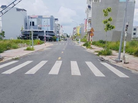 Bán gấp 2 lô cặp ( 98m2 ) nền 186m2 đường số 2 KDT Tân Tạo Central Park