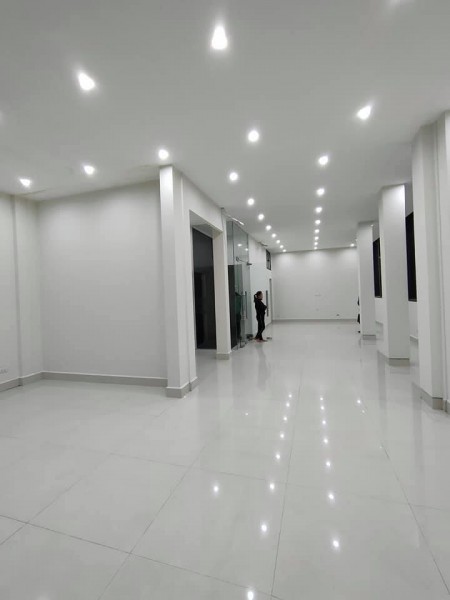Bán nhà mặt Phố Tố Hữu, lô góc, 3 mặt thoáng,kinh doanh đỉnh, 80m2 x 5T, 21 tỷ.