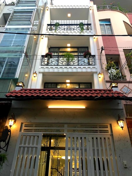 Bán Nhà Hẻm Ô Tô Quận 3, 45m2, 4 lầu chỉ 7.5 tỷ