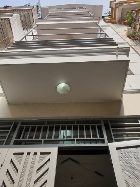 Nhà phố đại la cách mặt phố 5m 4 tầng, dt 24m nhà mới xây hàng xóm thân thiện ban công view đẹp tiện nghi đầy đủ
