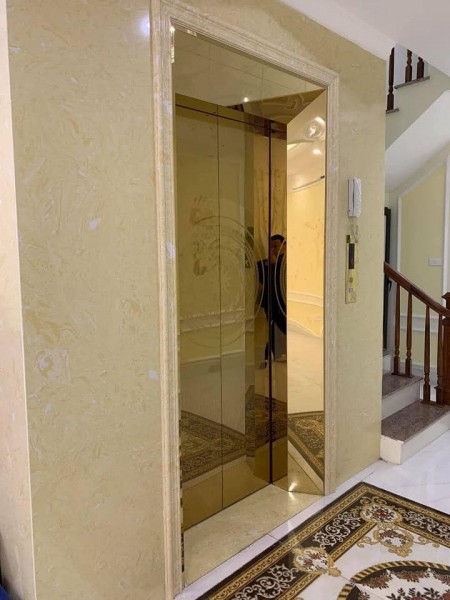 Mặt Ngõ Võ Chí Công Tây Hồ, Ô Tô Vỉa Hè Thang Máy, DT 70m2, MT 5m, Giá 15 Tỷ