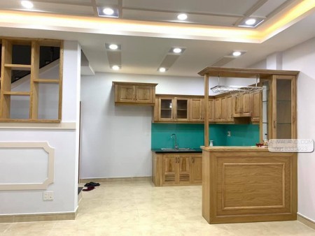 Nhà đẹp mua ở ngay, Nhà 339/9 Trần Bình Trọng, Phường 1, Quận 10, 60m2, 3 Lầu, chỉ 7 tỷ 2