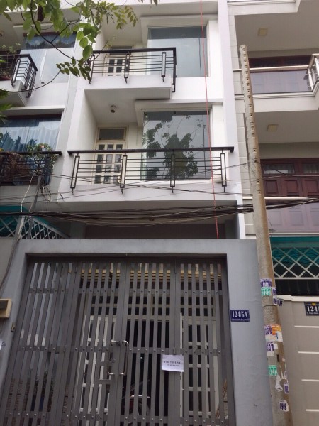 Nhà quận Bình Tân ( giáp Tân Phú) 4x20 1trệt 3 lầu dtsd 320m2 hẻm xe hơi, chính chủ cho thuê lâu dài