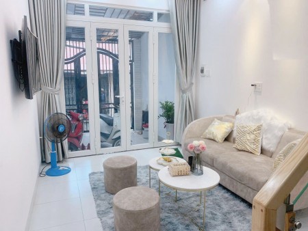 Bán nhà hẻm Quận 10, chính chủ, 34m2, 5 tỷ 2
