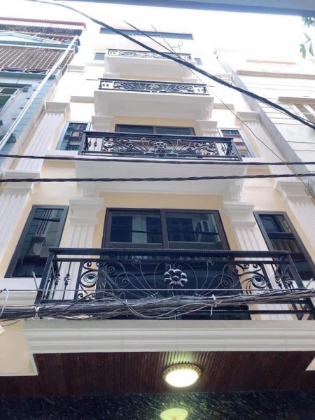 Tôi cần Bán Nhà 7 tầng phố Lê Thanh Nghị giá 18.5 tỷ