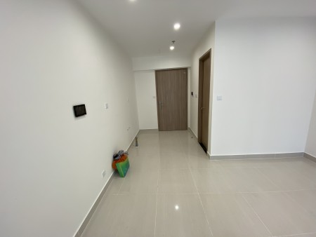 Chủ nhà bán gấp căn Studio, 32m, hướng cực mát tại Vinhomes smart city. giá 980tr