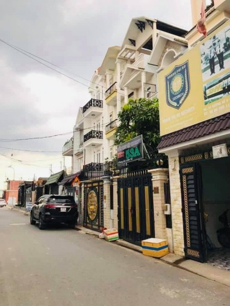 Nhà Chính Chủ 4 Tầng Ô tô Đổ Cửa Cao Thắng Quận 10
