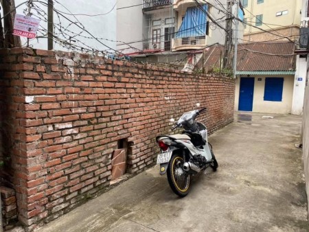 Bán đất Lý Sơn 41m2, lô góc 3 mặt thoáng, oto đỗ cửa giá 2.65 tỷ
