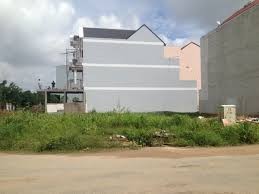 VỀ QUÊ ĐỊNH CƯ TÔI BÁN GẤP LẠI 600M2 ĐẤT NGAY CHỢ ĐANG HOẠT ĐỘNG, SHR