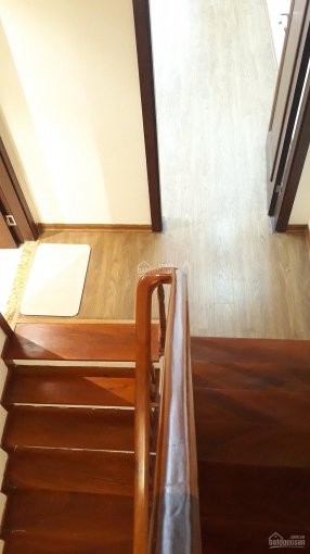 Bán nhà gấp Long Biên, DT 34 m2, 5 tầng nhà mới toanh