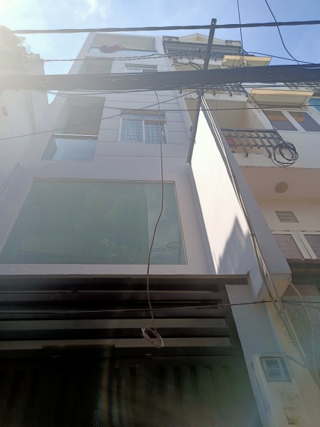 Bán nhà 5 tầng gần mặt tiền Huỳnh Văn Bánh, 4 tỷ 8