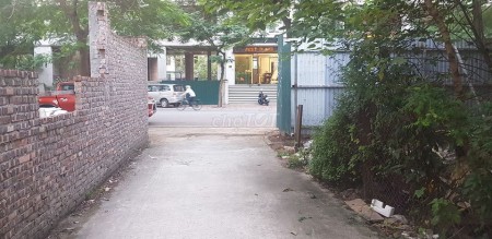 Chính chủ cần bán nhà Lâm Hạ cách 5m ra đường to Hoàng Như Tiếp, ô tô đỗ cửa