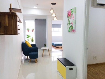 Chủ nhà kẹt tiền cần bán gấp căn hộ 2 phòng ngủ - Đầy đủ nội thất - Đã có sổ hồng
