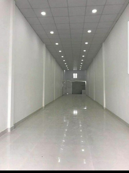 Nhà 4x30 mặt tiền Phạm Hữu Lầu giá 20tr