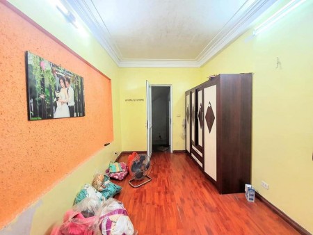Cần bán gấp nhà Mặt ngõ Lương Sử C giá 5,7 tỷ, 60m2, Ôto đỗ 10m