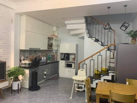 TRUNG TÂM PHỐ CỔ NHÀ GẦN PHỐ Ô TÔ ĐỖ CÁCH 10 M