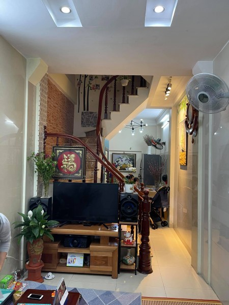 CỰC CỰC HIẾM Phố 8/3, ô tô đỗ cửa 27mx4T, giá 3 tỷ