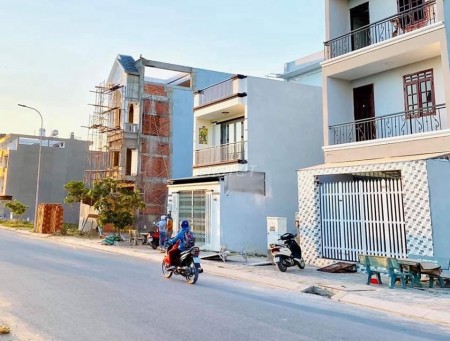 Cơ hội sở hữu nền đất Bình Chánh chỉ 1 tỷ 350 triệu, thổ cư 100%, sổ riêng đầy đủ