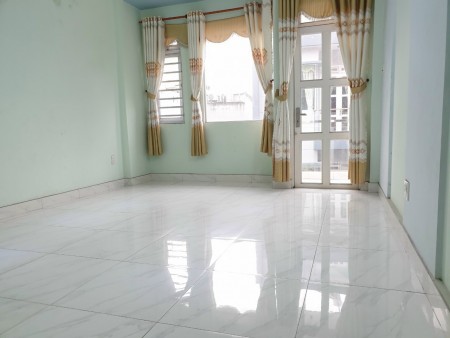 Chủ cần tiền bán nhà 98m2, Q12, đang cho thuê 6 phòng 12tr/tháng, Giá 3tỷ2