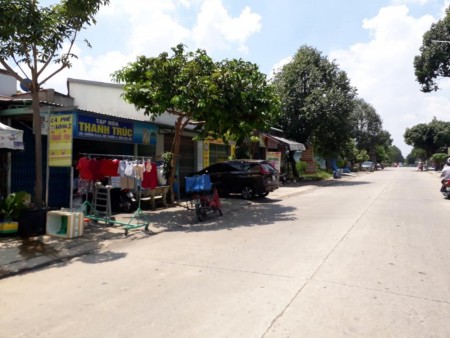 CHUYỂN CÔNG TÁC BÁN GẤP 400M2 GẦN QL13
