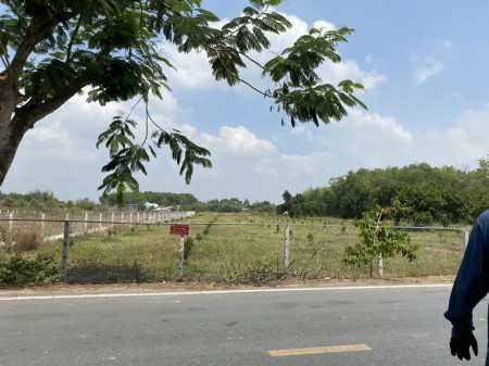 BÁN NHANH LÔ ĐẤT 2 MẶT TIỀN DT 2315M2 ĐƯỜNG BÀ THIÊN 25M, XÃ NHUẬN ĐỨC, GIẤY TỜ RÕ RÀNG 0393.857.797