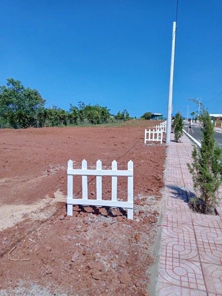 Sở hữu 200m thổ cư có 10 m mặt tiền đường gần cao tốc chỉ 630 triệu