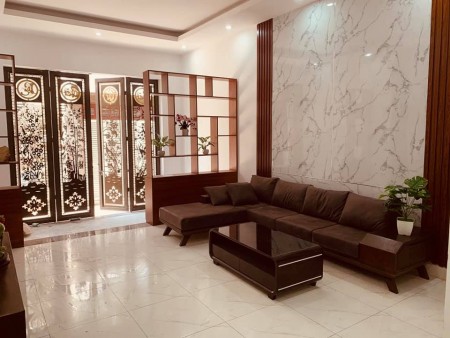 Nhà đẹp để ở hoặc cho thuê Khương Đình DT 70m2x4, MT 4m, Giá 5tỷ7