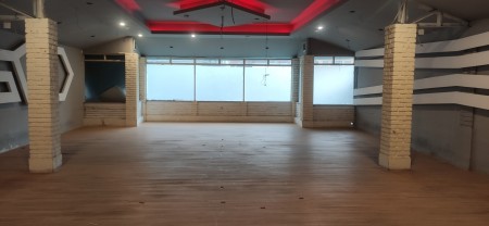 Cho thuê mặt bằng kinh doanh 2 tầng. Diện tích tổng 400m2, thông sàn mặt phố lớn Thái Thịnh
