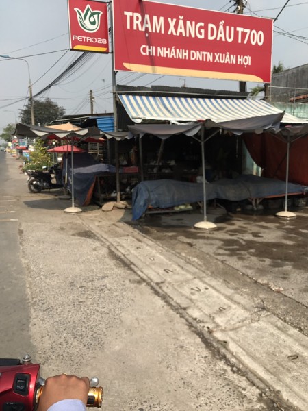 Đất sau mặt tiền Phùng Hưng, sổ hồng thổ cư, 100m2, xây dựng hết.