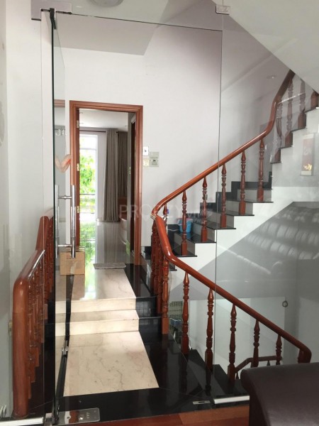 Đi đến slide 8