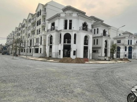 Bán cắt lỗ căn shop Manhattan Vinhomes Q9 - vào tiền 30% ký HĐMB