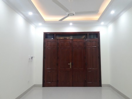 Bán Biệt Thự sân vườn lô góc phố Nguyễn Hoàng 205 m x 3T quận Nam Từ Liêm giá 18.5 ty 0817222333
