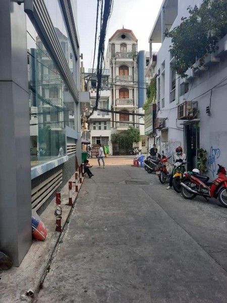 Bán nhà 5 tầng đường Huỳnh Văn Bánh, Phú Nhuận 6 x 15, 95 m2, giá 9 tỷ.