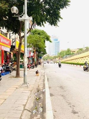 DUY NHẤT 1 CĂN MẶT PHỐ NGUYỄN CHÍ THANH - KHÔNG CĂN THỨ 2. 102m2