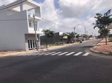 Sang gấp lô đất 110m2 thổ cư trong khu dân cư liền kề siêu thị Aeon Bình Tân giá chỉ 3.520 tỷ