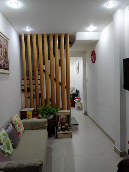 HAI BÀ TRƯNG - SÁT CHỢ TÂN ĐỊNH –DT (2.7 x10) - 4 TẦNG - CHỈ 5.1 TỶ.
