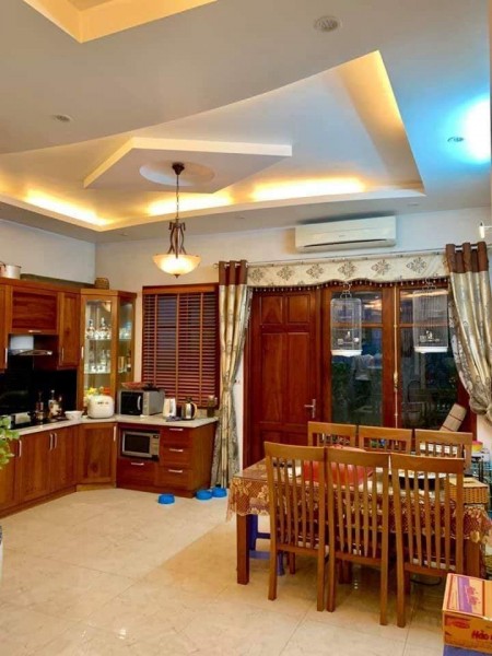 Cần bán gấp nhà đẹp Phố Vân Hồ 3 giá 12.6 tỷ, 39mx5T, Oto đỗ, KD tốt
