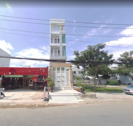 MT Đường Cộng Hòa, 3 lầu buôn bán đông