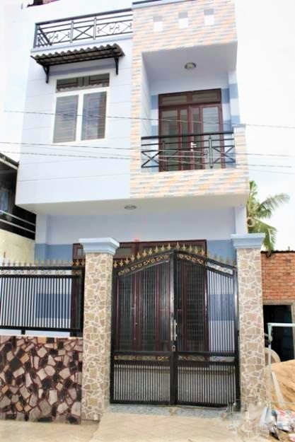 Bán gấp căn nhà mới xây 900 triệu 110m2, 1 trệt 1 lầu, sổ hồng riêng ở Bình Chánh